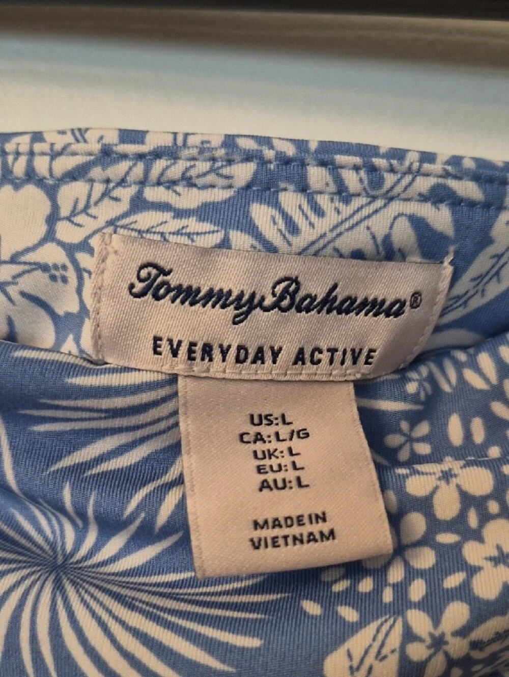 Tommy Bahama Blue and White Floral Circle Skort